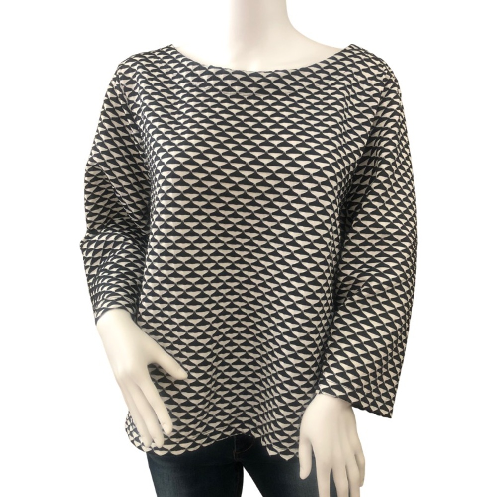 CHICO’S TRAVELERS Black White Geometric Top Vanity Size 3 Career Wrinkle Resist